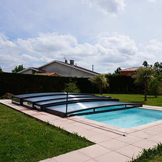 Abri de piscine