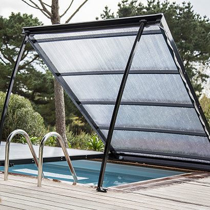 Abri de piscine plat