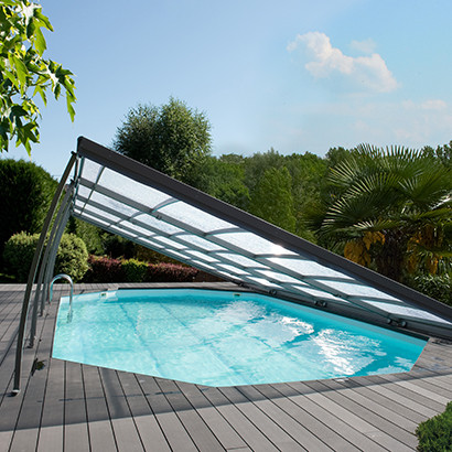 Abri de piscine plat